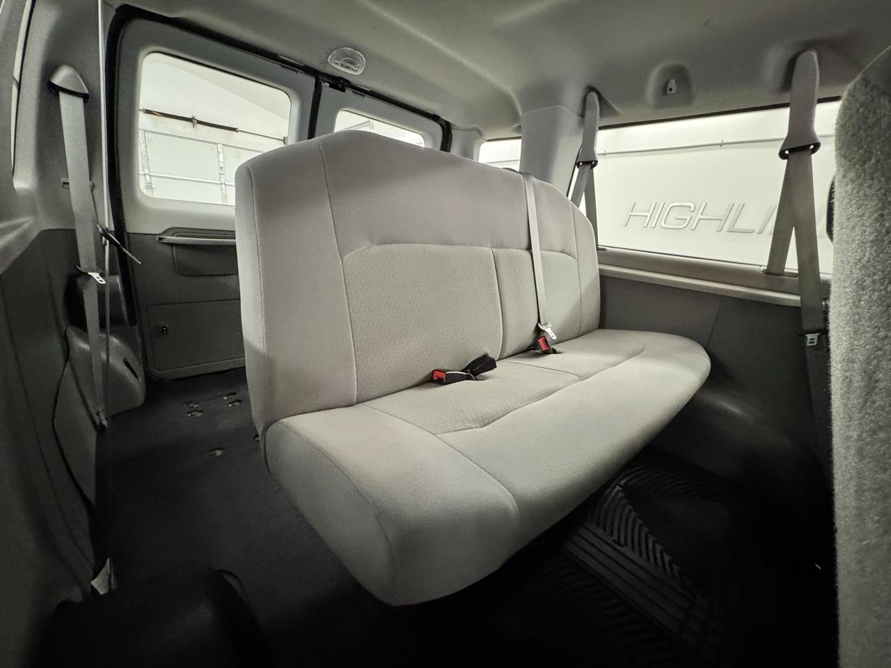 Used 2012 Ford E-350 and Econoline 350 XLT RWD image 16
