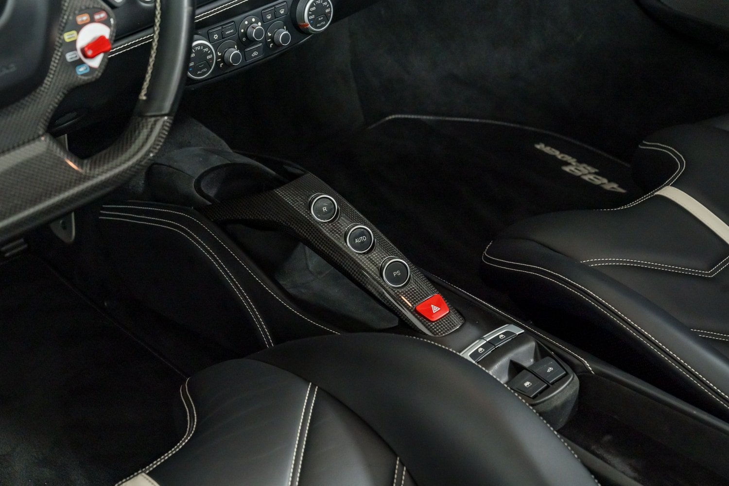 Used 2018 Ferrari 488 Spider RWD image 28