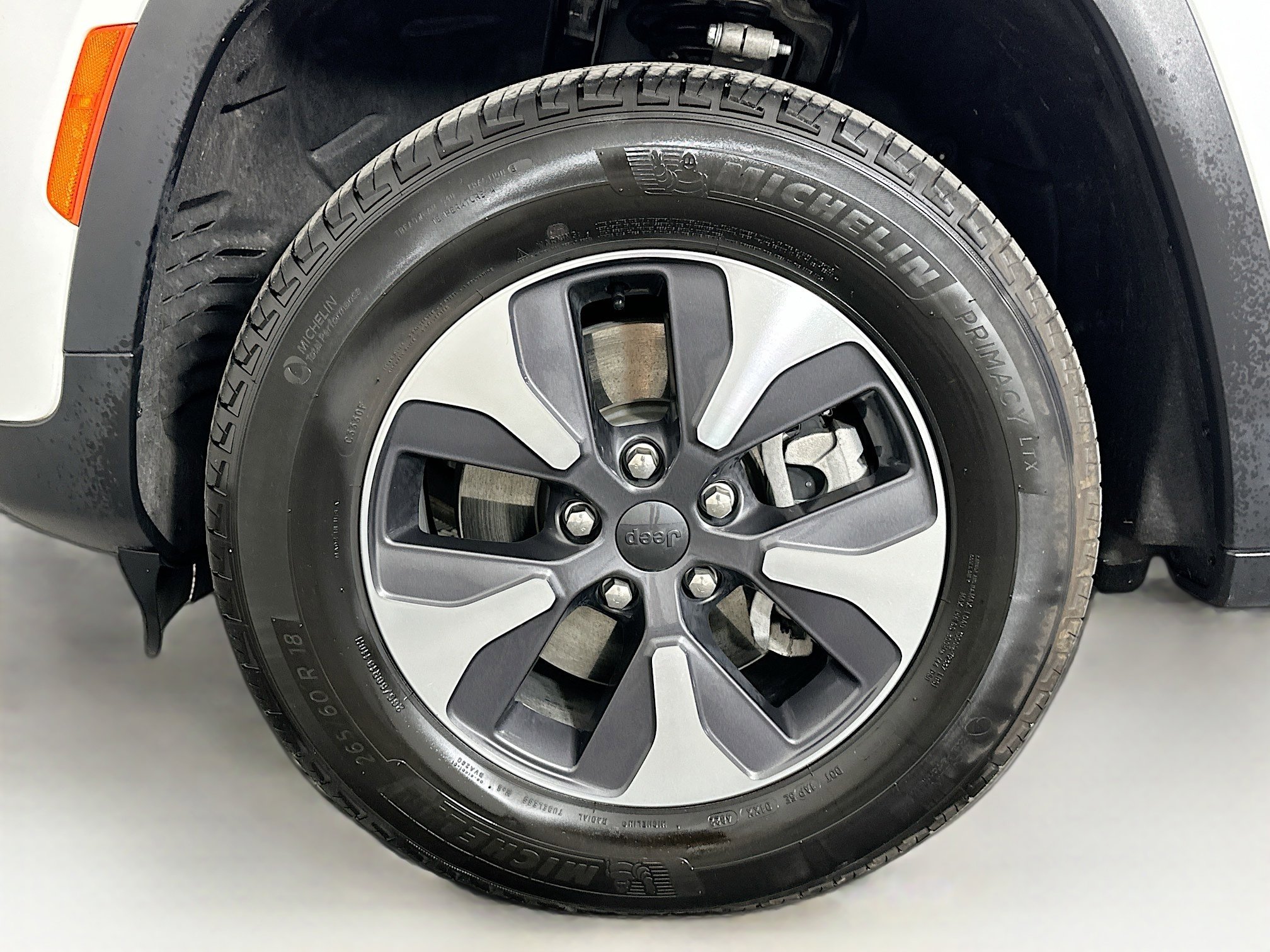 Used 2023 Jeep Grand Cherokee 4WD 4xe image 11
