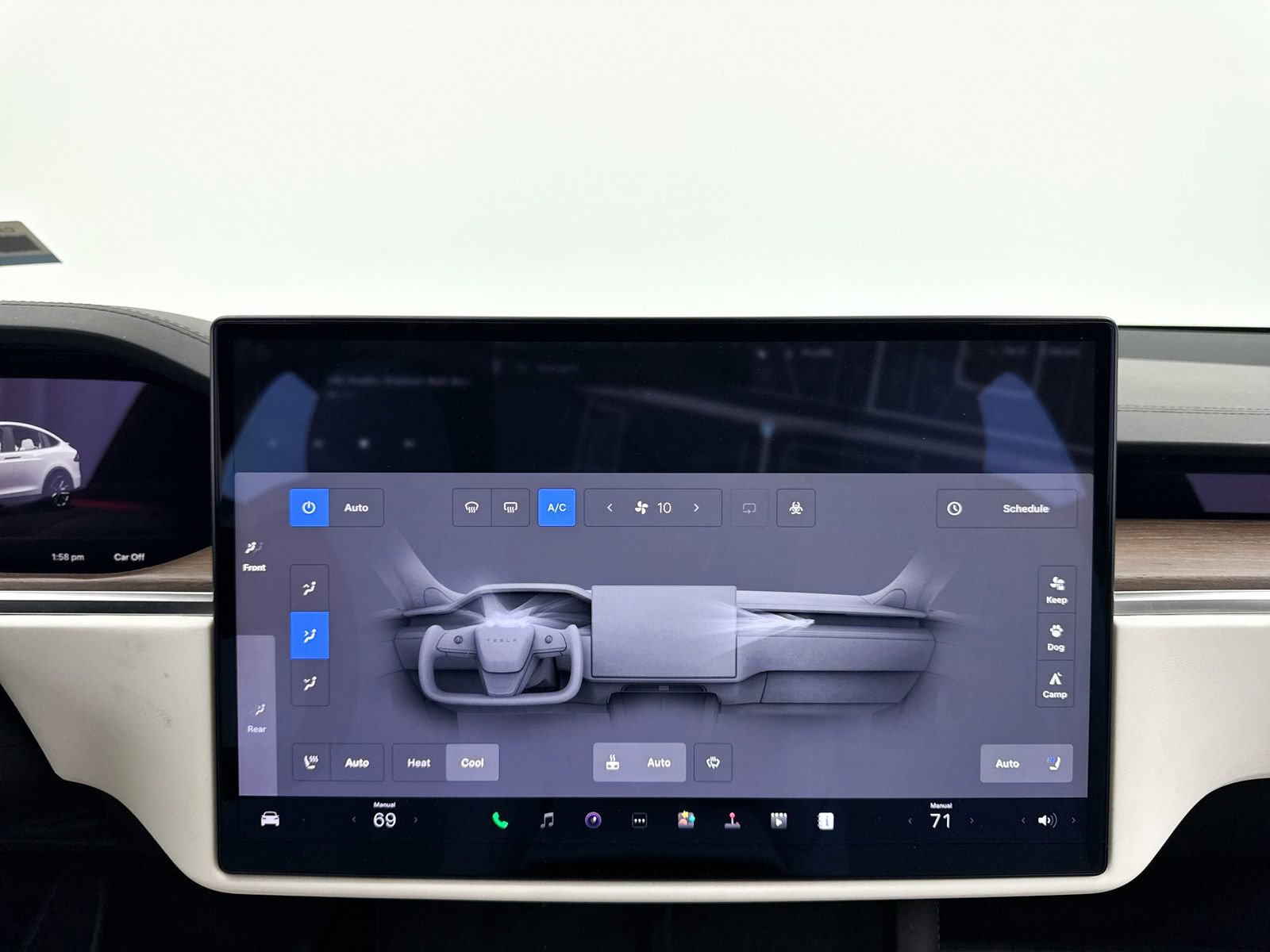 Used 2022 Tesla Model X image 28