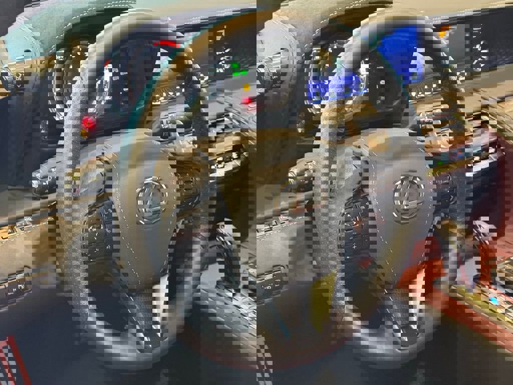 Certified 2022 Lexus LC 500 Coupe w/ Dynamic Handling Package image 17