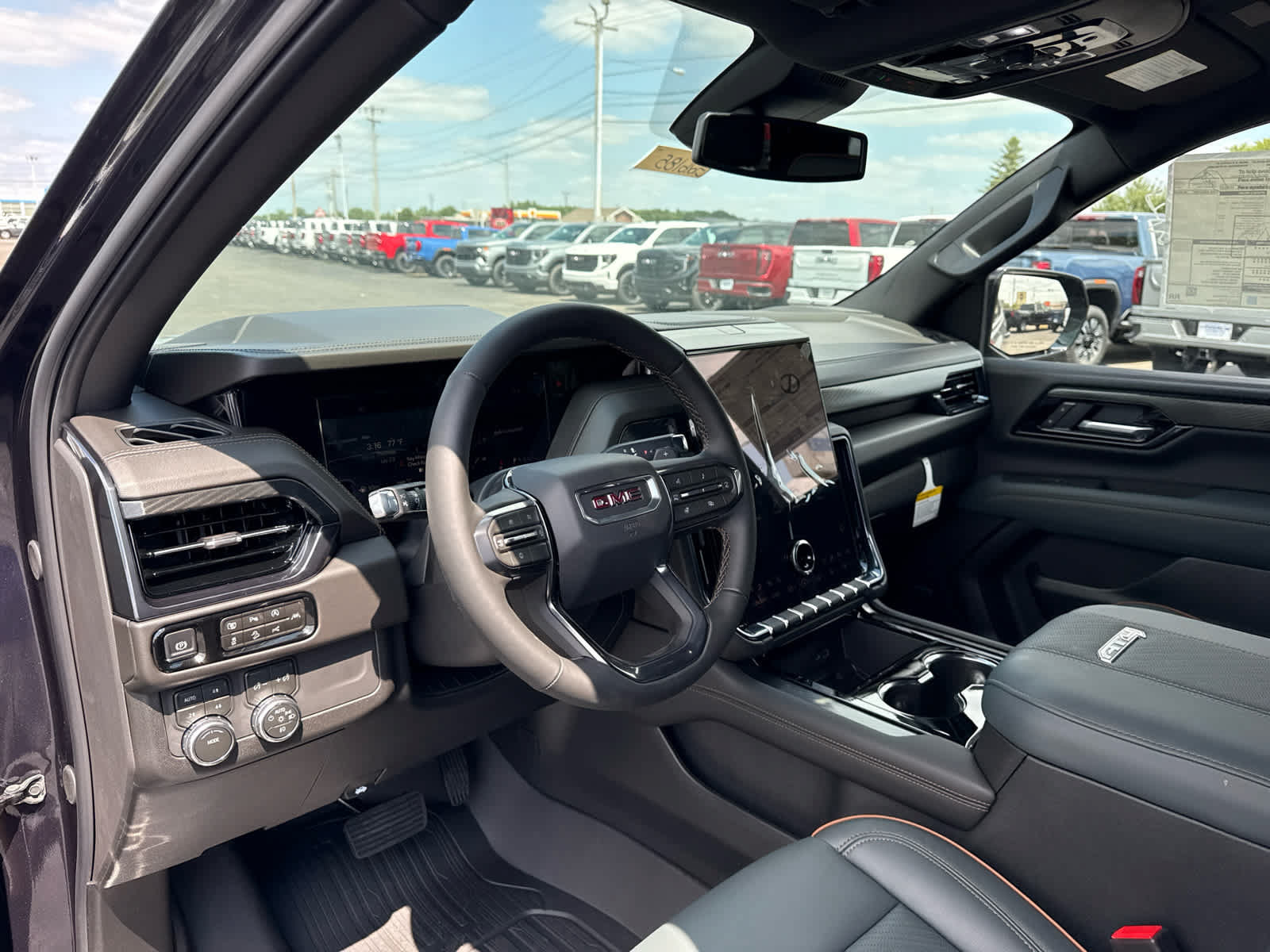 New 2026 GMC Yukon AT4 AWD/4WD image 13