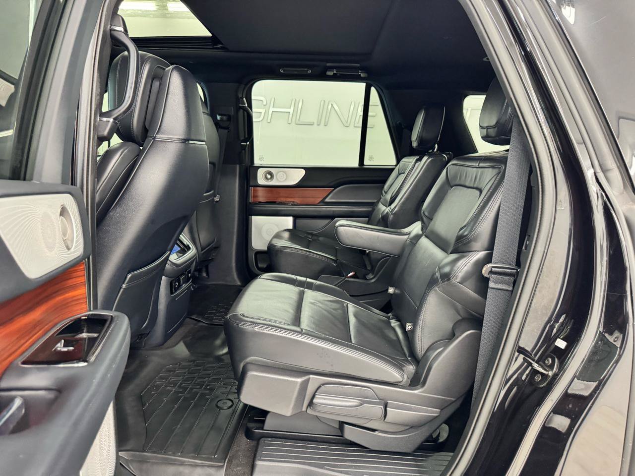 Used 2023 Lincoln Navigator L Reserve AWD/4WD image 15