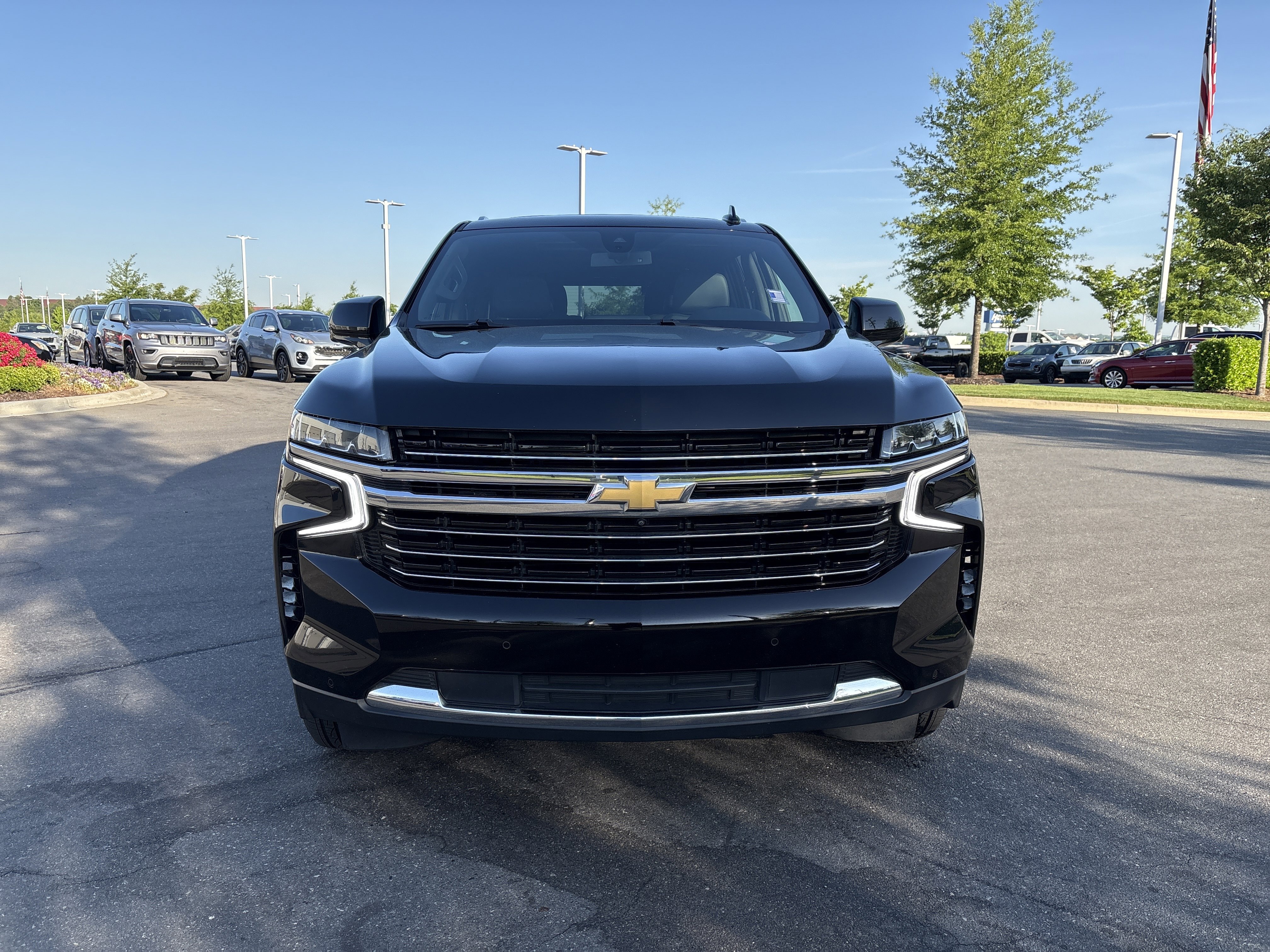 Used 2022 Chevrolet Tahoe LT w/ Luxury Package image 10