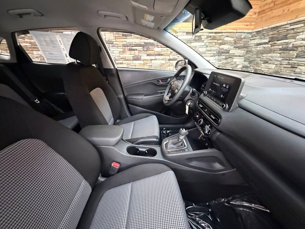 Used 2023 Hyundai Kona SE AWD/4WD image 14