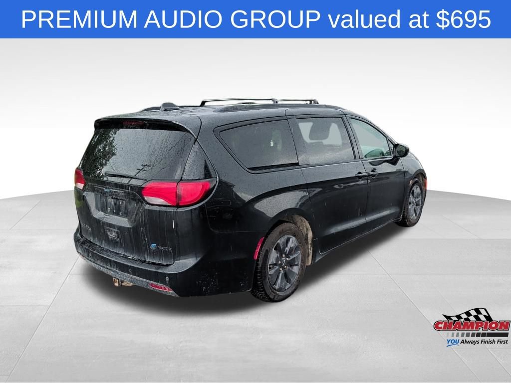Used 2019 Chrysler Pacifica Touring-L w/ S Appearance Package FWD image 5