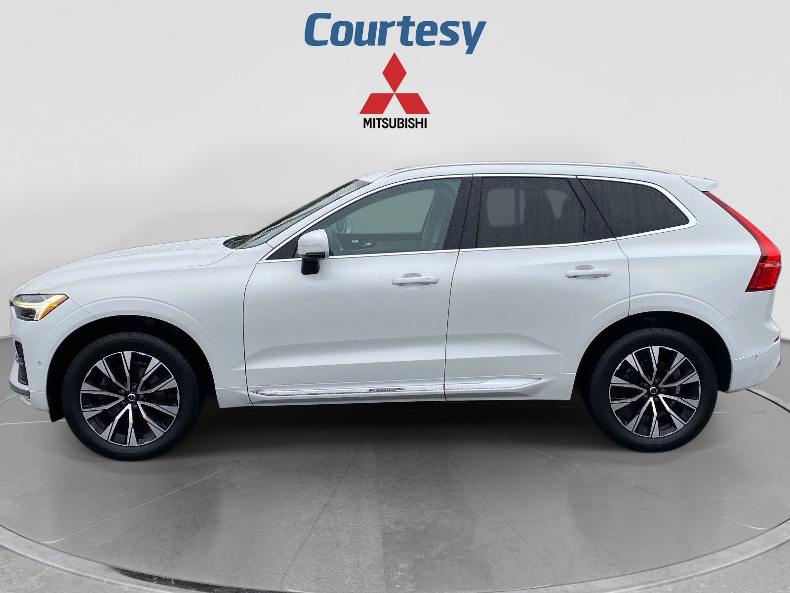 Used 2023 Volvo XC60 B5 Plus AWD/4WD video 2