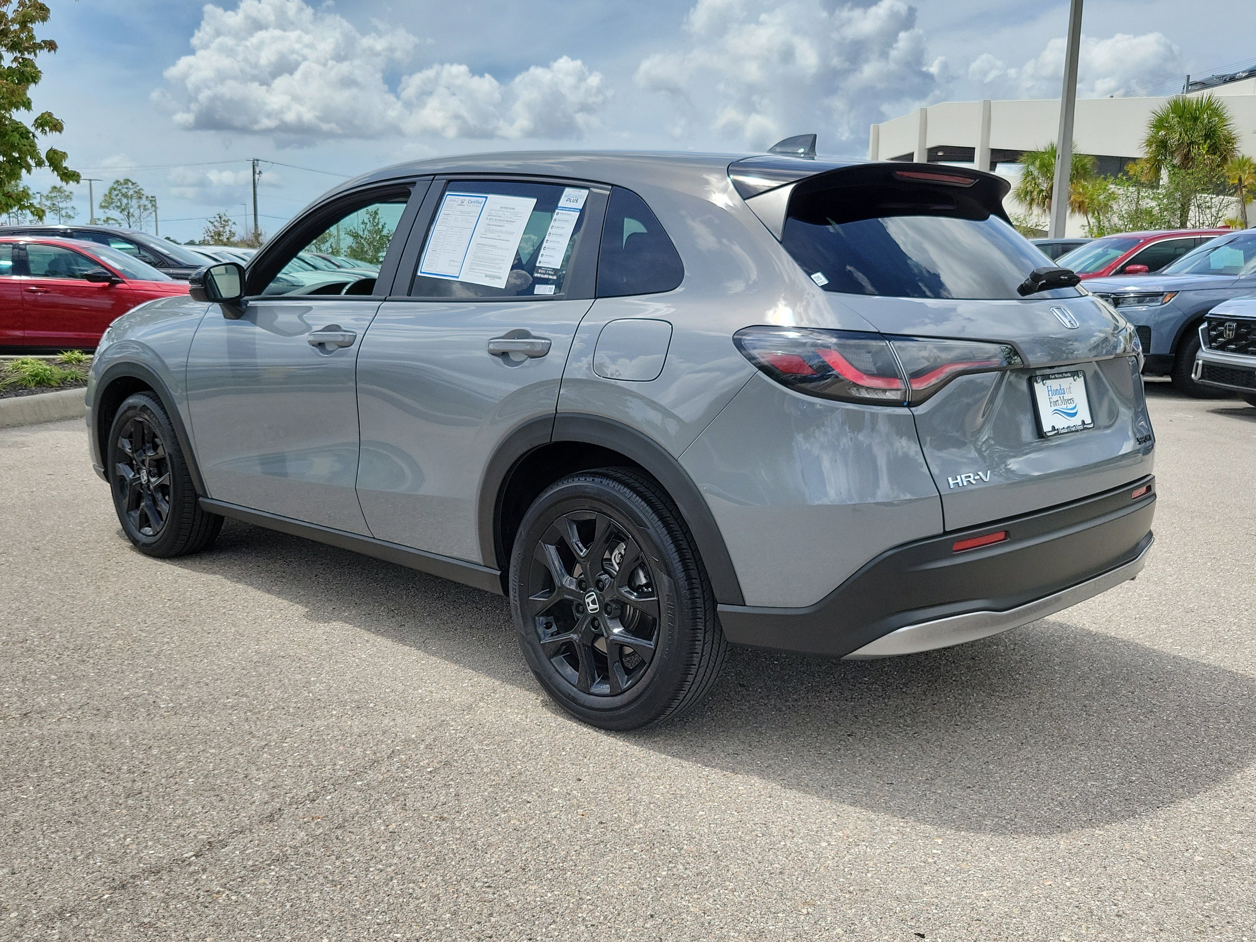 Used 2025 Honda HR-V Sport image 4