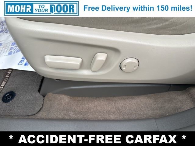 Used 2017 Toyota Sienna XLE Premium image 11