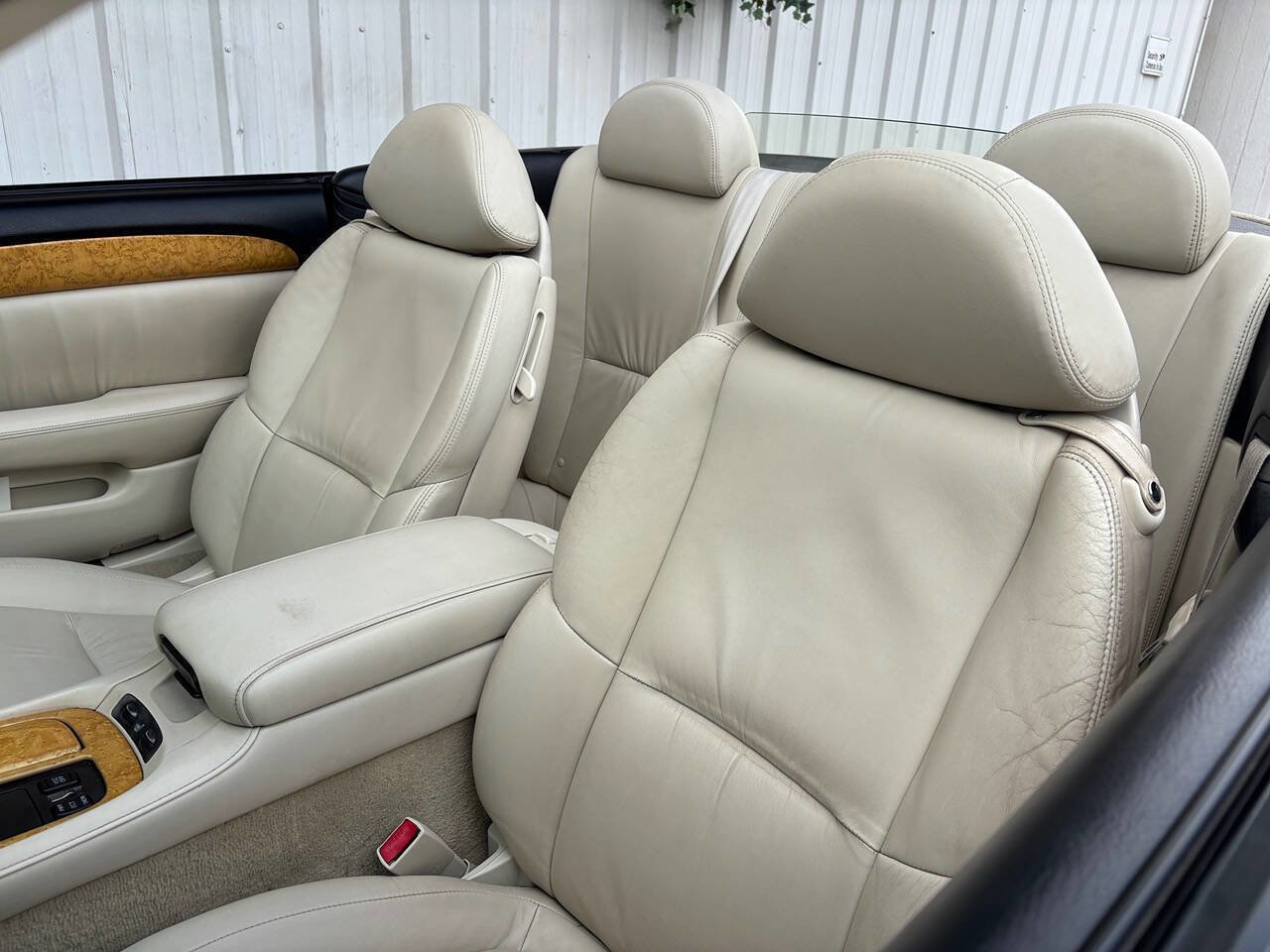 Used 2005 Lexus SC 430 Convertible image 31