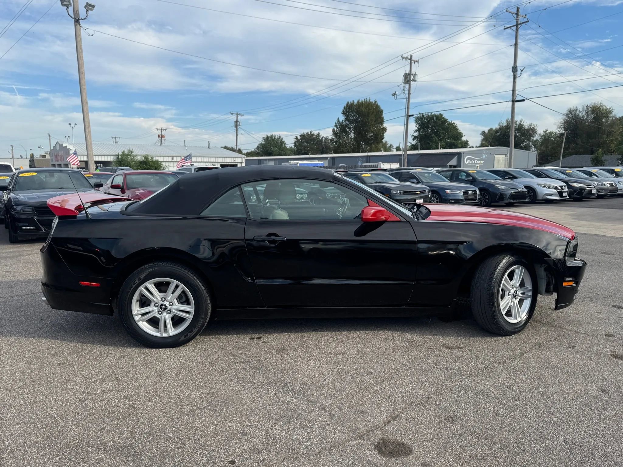 Used 2014 Ford Mustang V6 Convertible 2D image 2