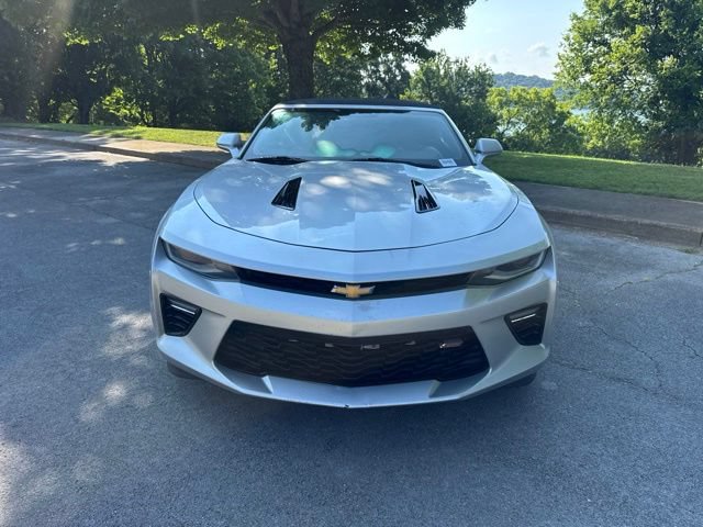 Used 2017 Chevrolet Camaro SS RWD image 2