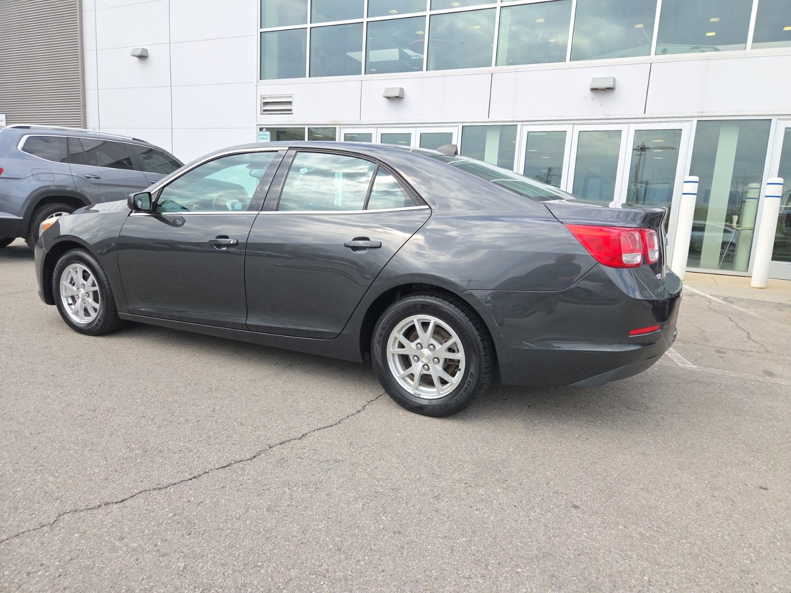 Used 2014 Chevrolet Malibu LS FWD image 10