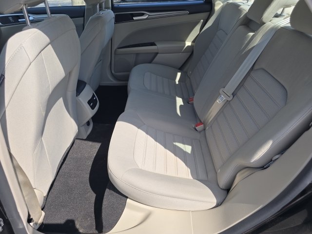 Used 2020 Ford Fusion SE w/ Fleet SE Value Package FWD image 13