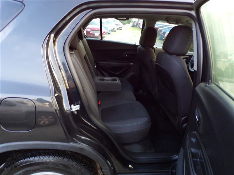 Used 2016 Chevrolet Trax LS image 24