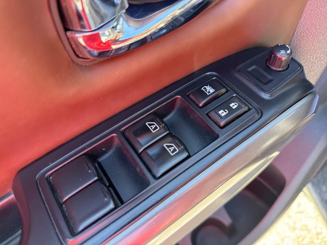 Used 2016 Nissan Titan Platinum Reserve AWD/4WD image 13