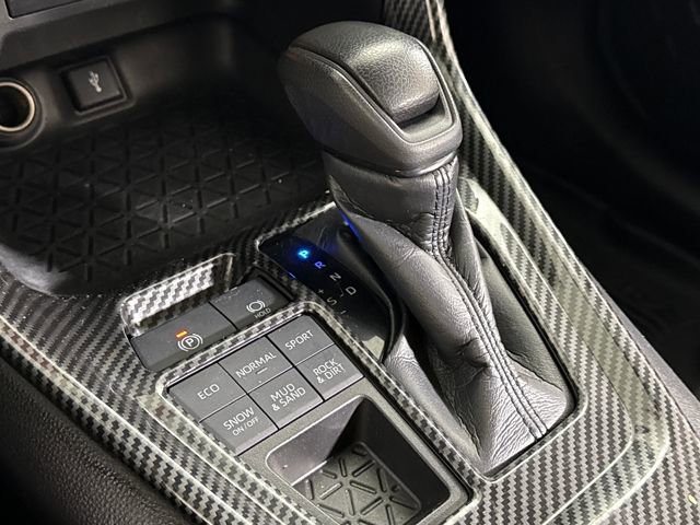 Used 2021 Toyota RAV4 XLE image 25