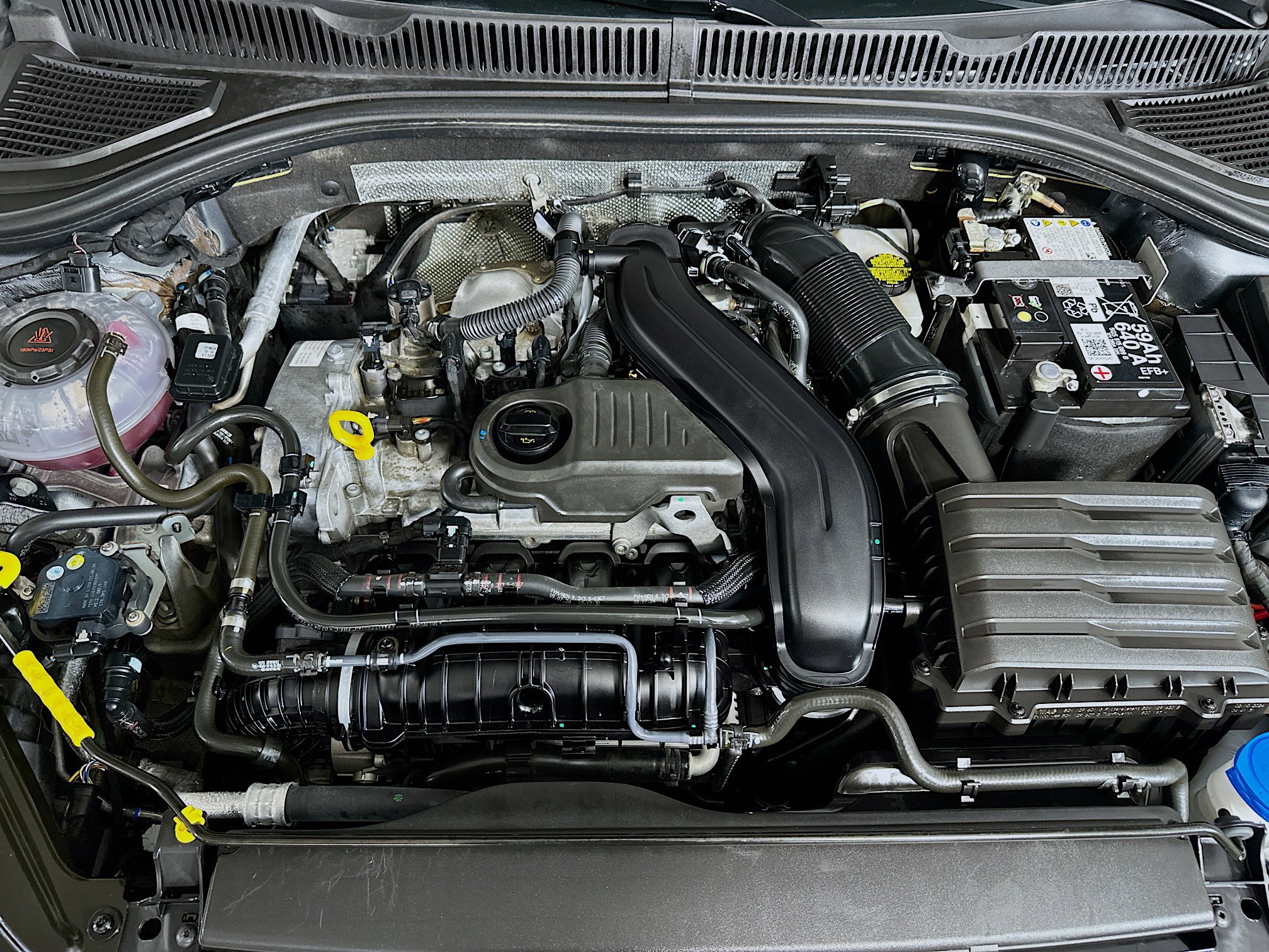 Used 2025 Volkswagen Jetta S image 33