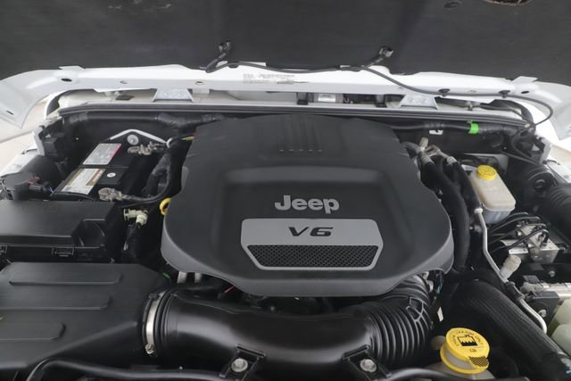 Used 2017 Jeep Wrangler Unlimited Rubicon image 15