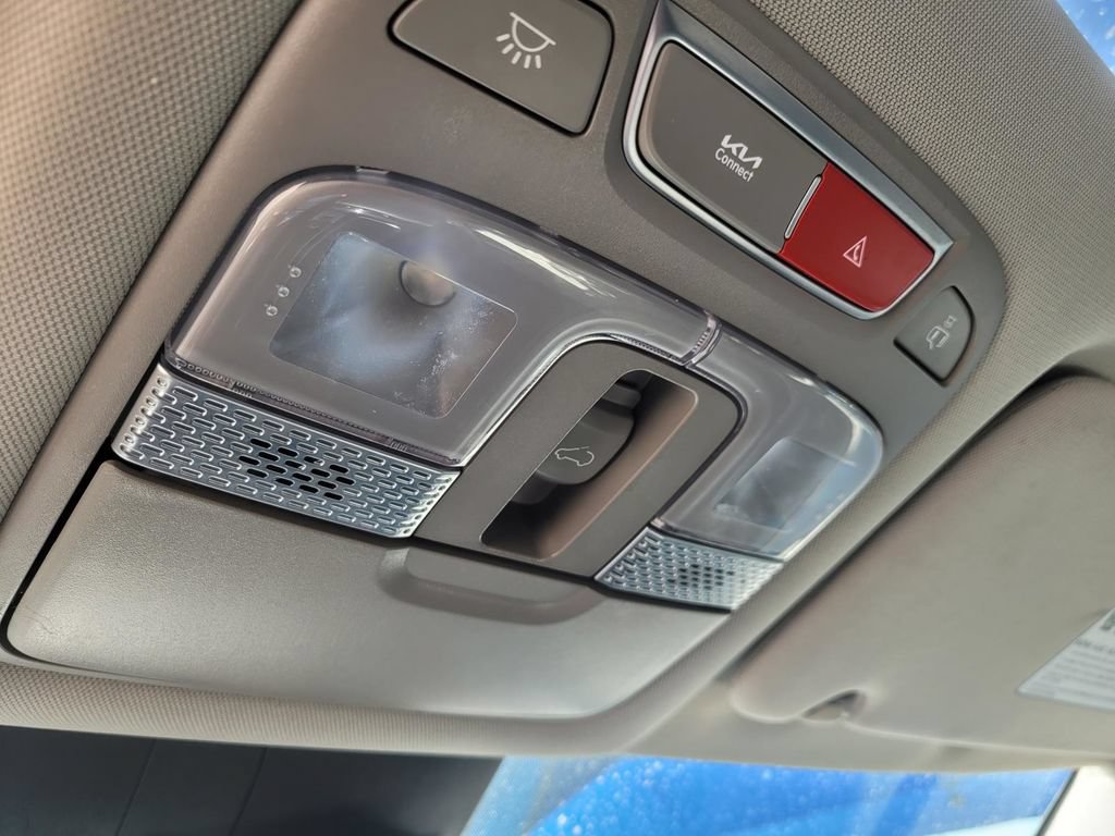 Used 2025 Kia Telluride S AWD/4WD image 23