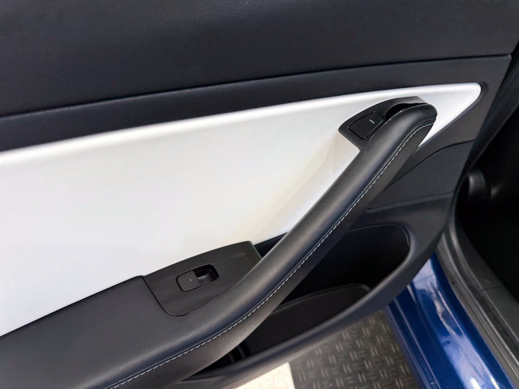 Used 2019 Tesla Model 3 Long Range RWD image 18