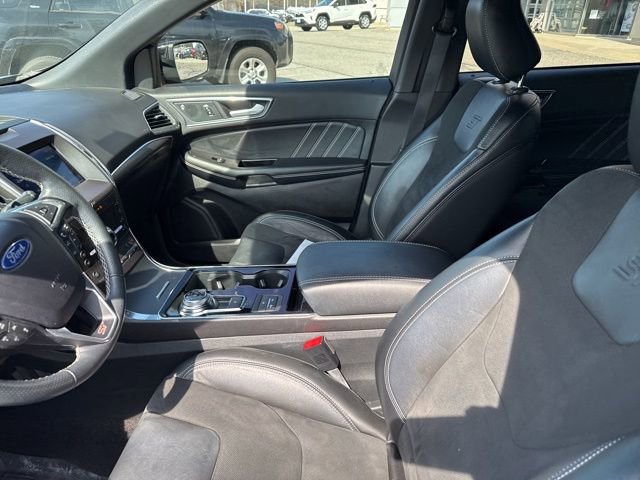 Used 2020 Ford Edge ST w/ Equipment Group 401A AWD/4WD image 13