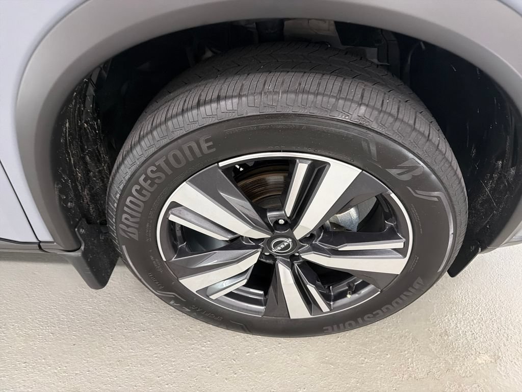 Used 2023 Nissan Rogue Platinum w/ Platinum Premium Package FWD image 4