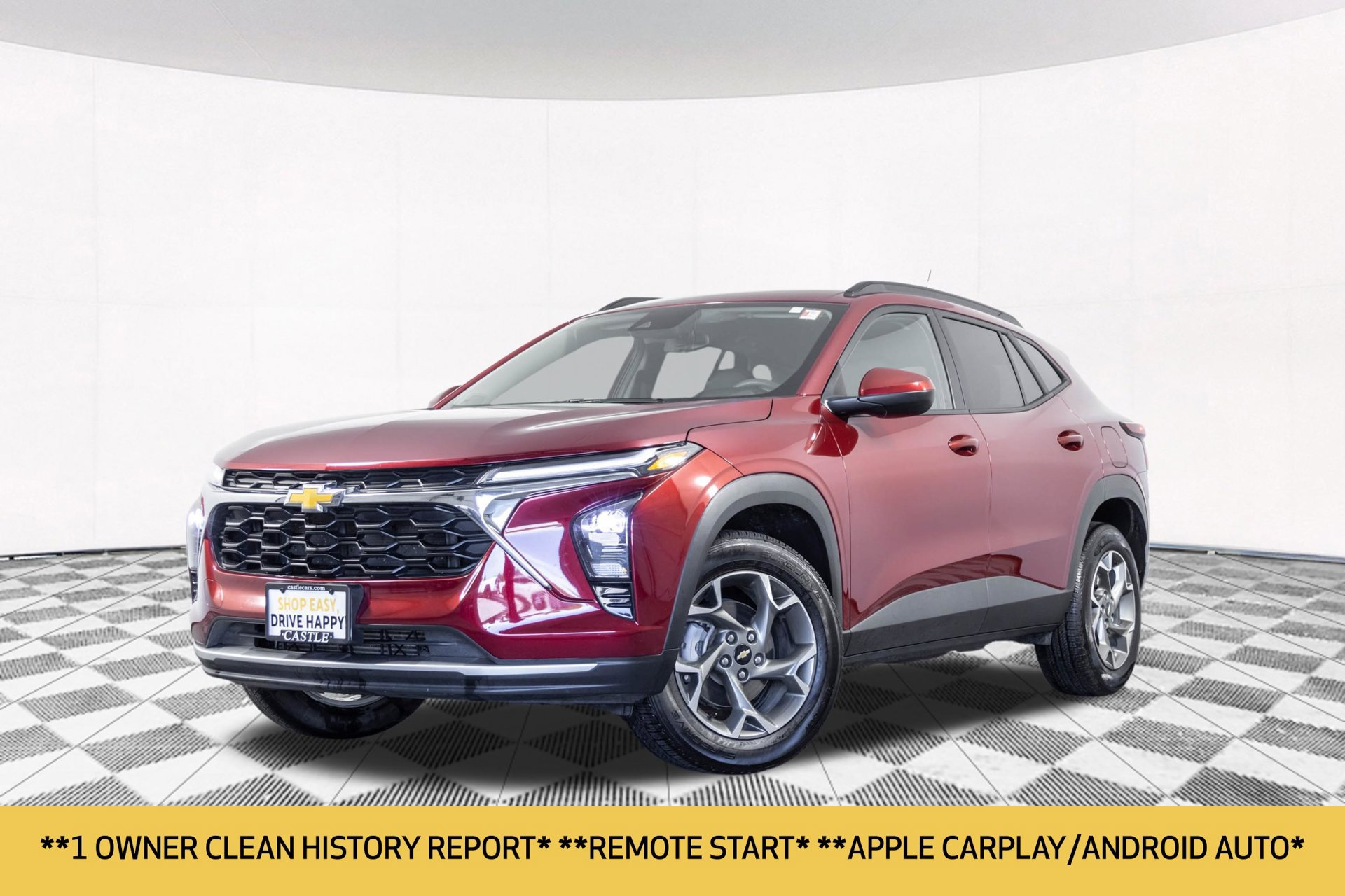 Used 2025 Chevrolet Trax LT FWD image 2