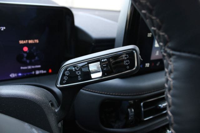New 2026 Lincoln Aviator AWD image 14