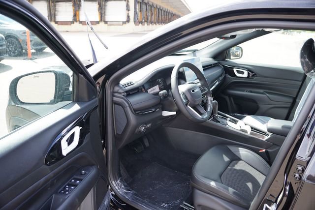 New 2025 Jeep Compass Latitude w/ Sun & Sound Group image 10