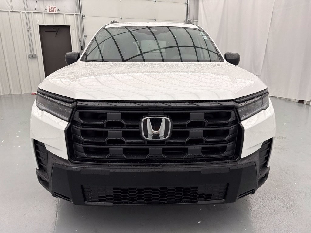 New 2026 Honda Pilot Sport image 2