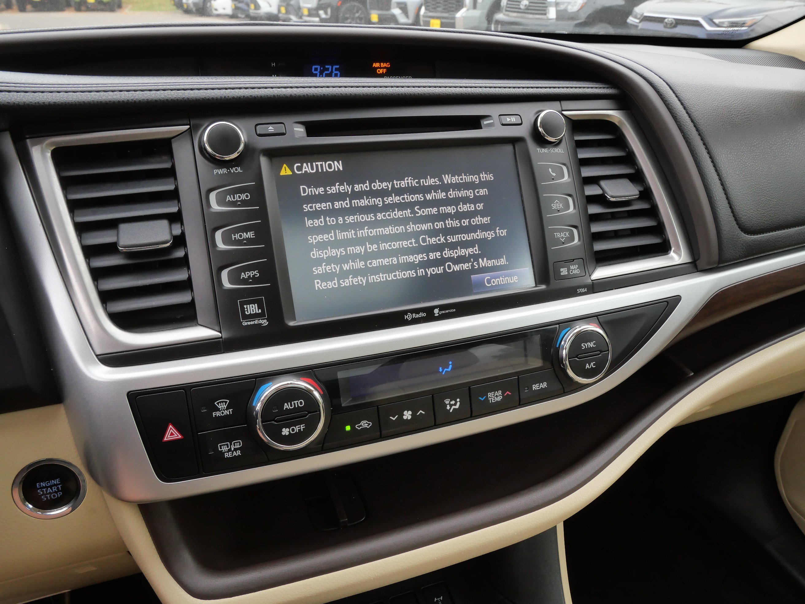 Used 2015 Toyota Highlander Limited Platinum AWD/4WD image 22