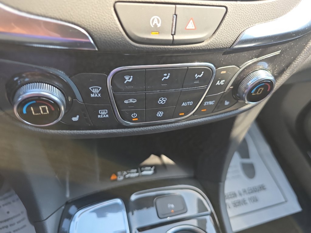 Used 2024 Chevrolet Equinox Premier FWD image 28