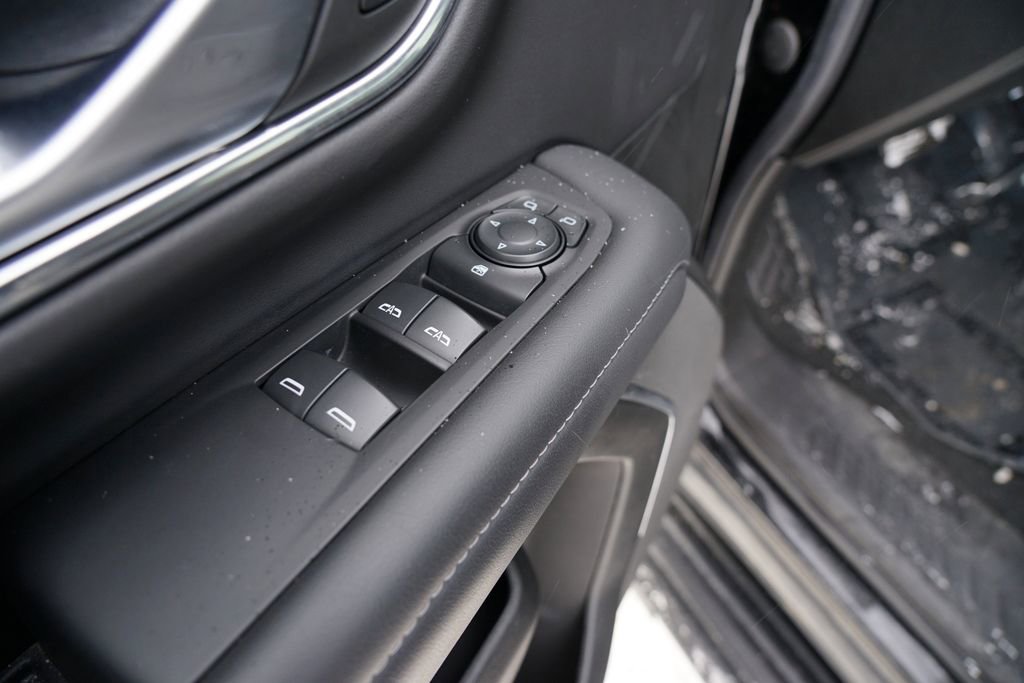 Used 2022 Chevrolet Suburban LS w/ Max Trailering Package image 18