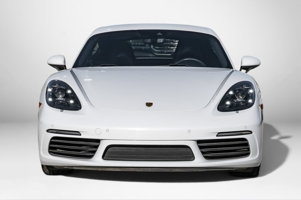 Used 2021 Porsche 718 Cayman RWD image 3