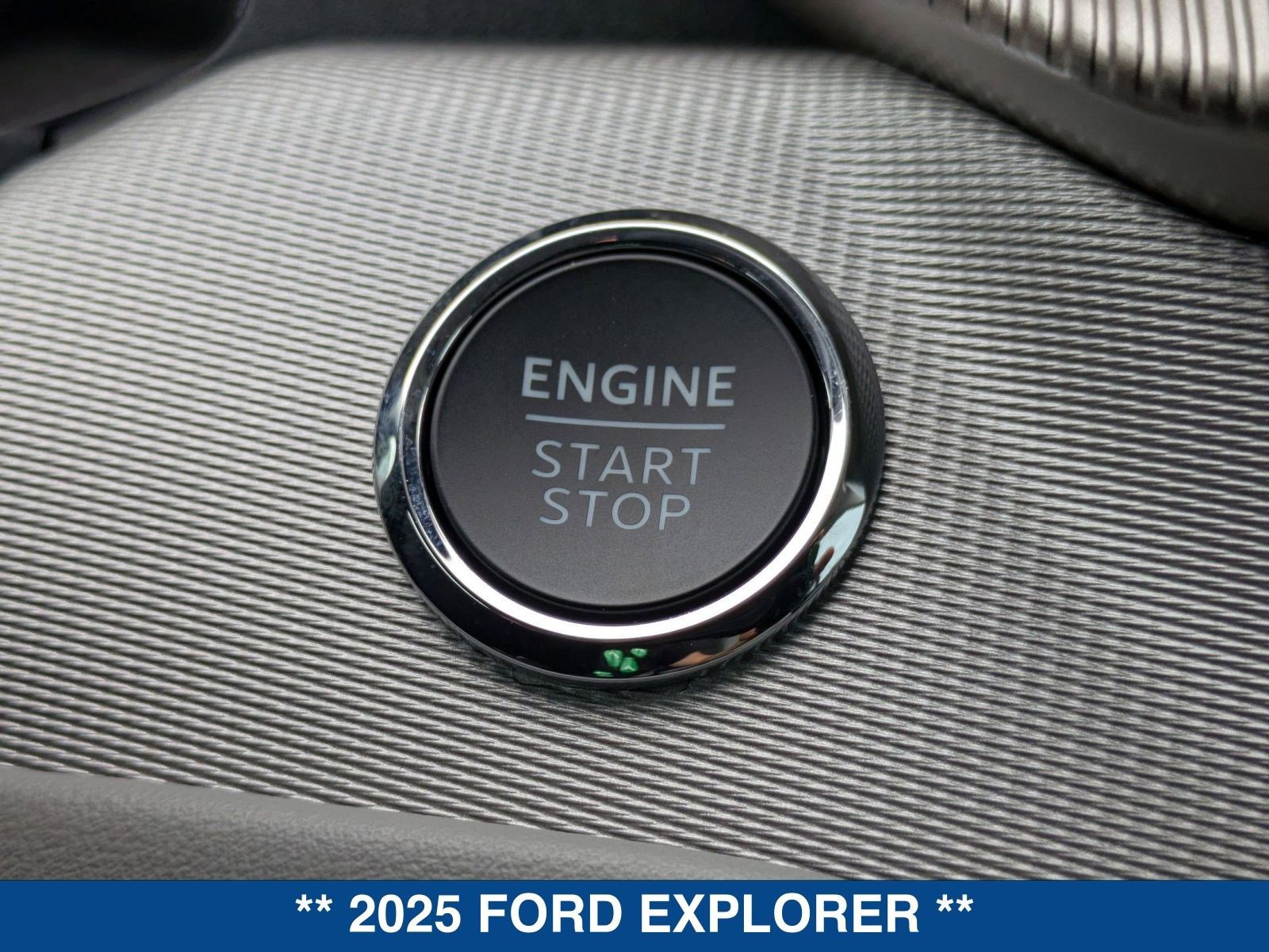 New 2025 Ford Explorer Active w/ Active Comfort Package image 36