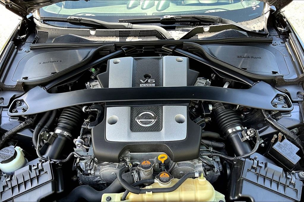 Used 2020 Nissan 370Z Touring Sport image 18