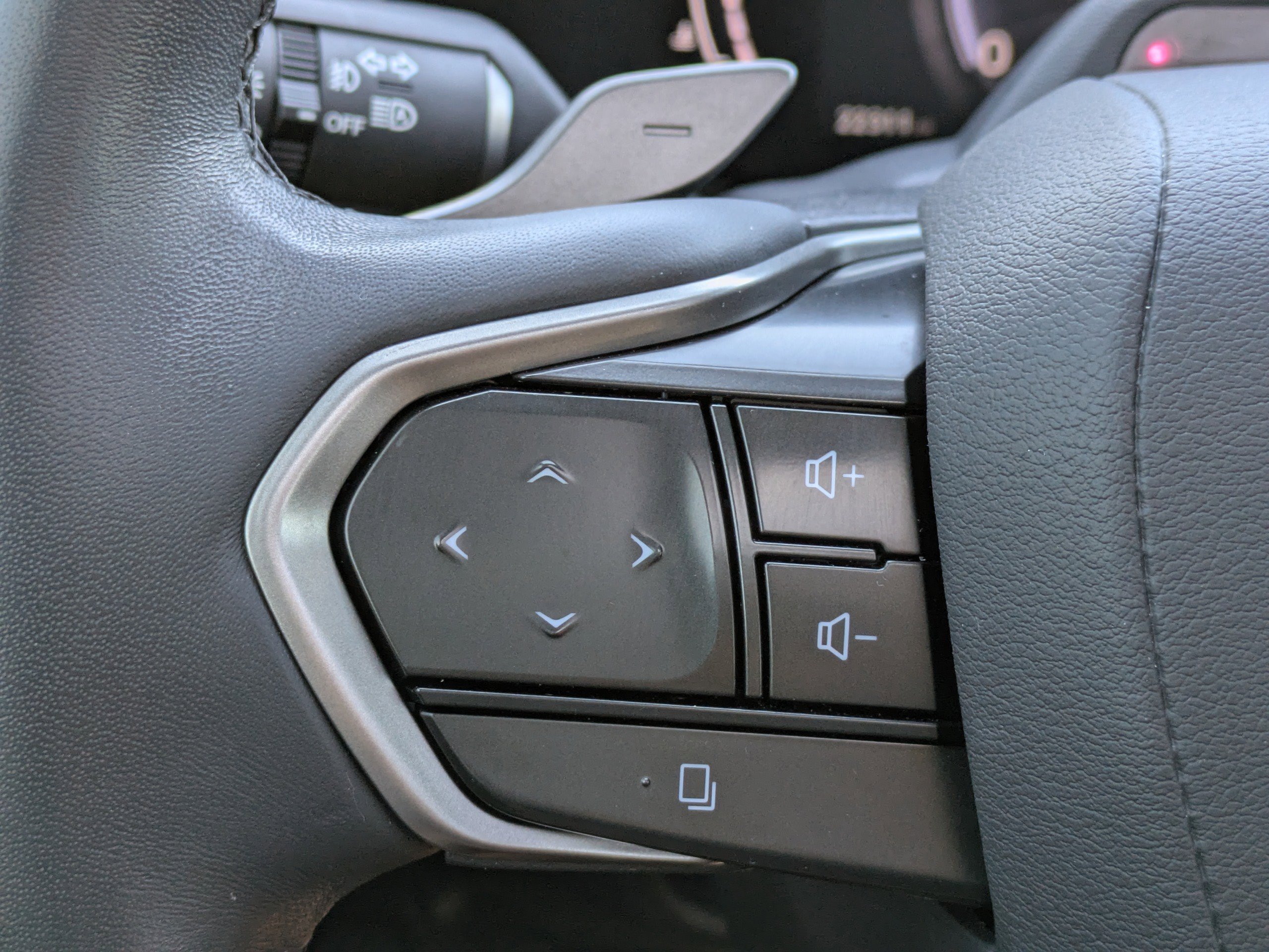 Used 2023 Lexus RX 350 w/ Accessory Package (Z1) image 24