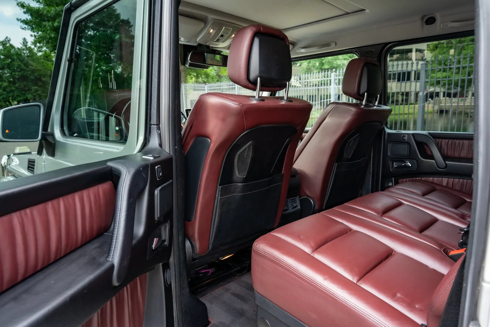 Used 2015 Mercedes-Benz G 550 image 13