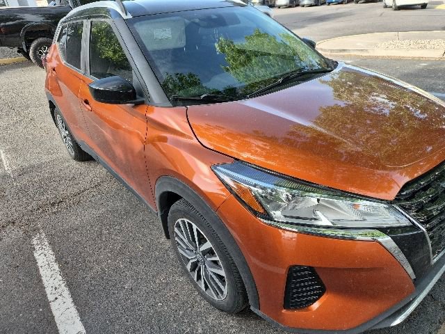 Used 2024 Nissan Kicks SV FWD image 1