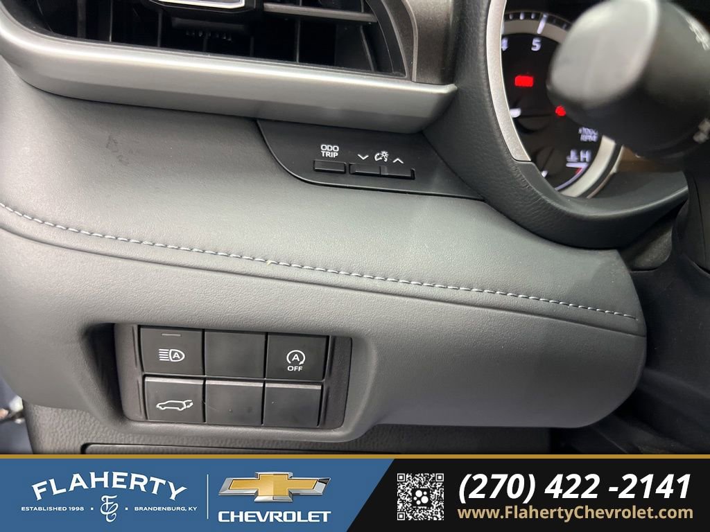 Used 2024 Toyota Highlander XLE image 23