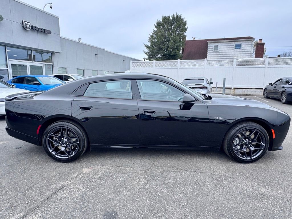 New 2026 Dodge Charger R/T AWD/4WD image 8
