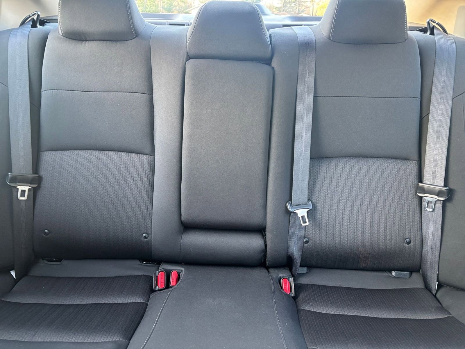 Used 2025 Nissan Altima 2.5 SV FWD image 37