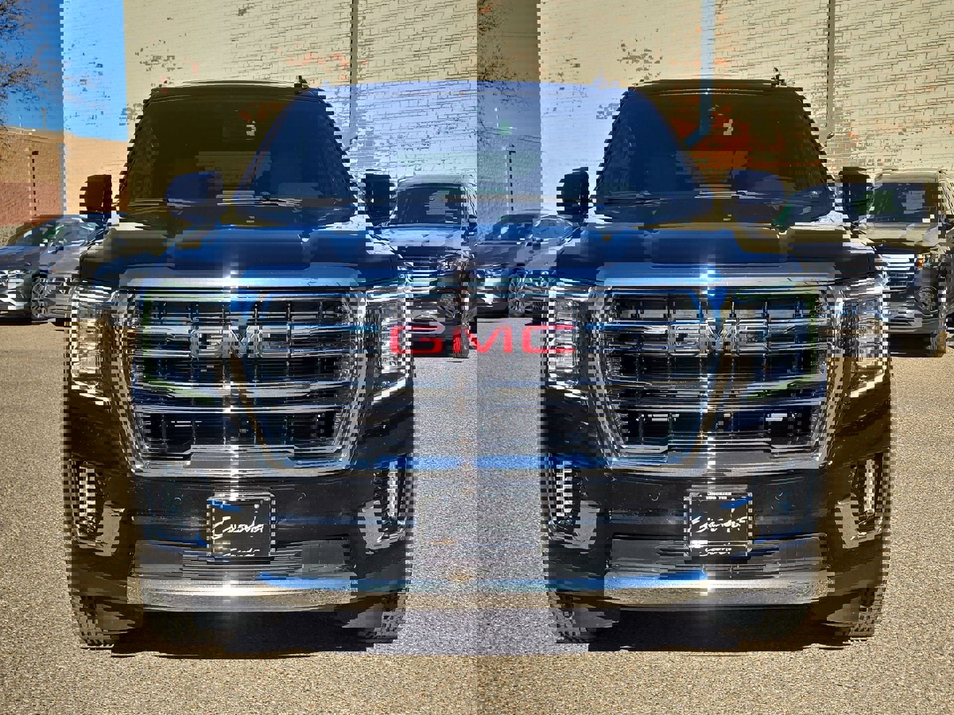 Used 2023 GMC Yukon SLT image 10