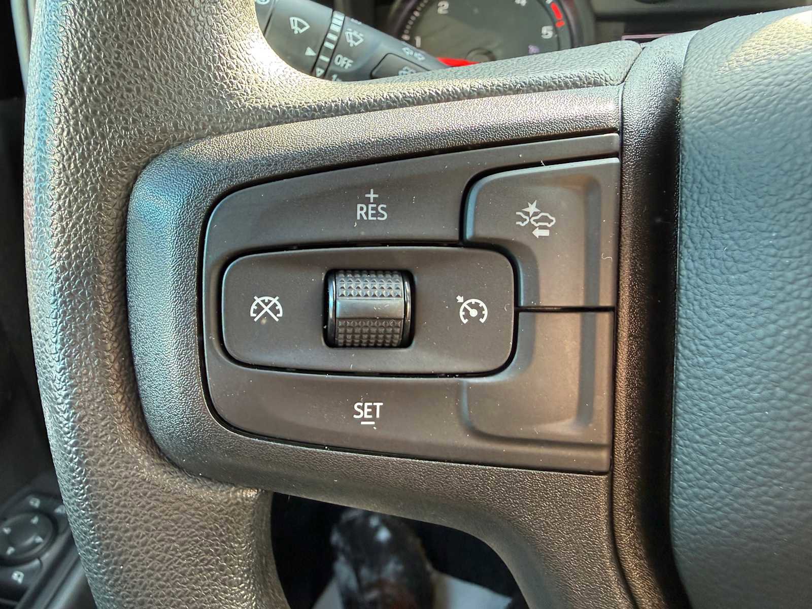 Used 2024 Chevrolet Silverado 2500 Custom w/ Custom Value Package image 38