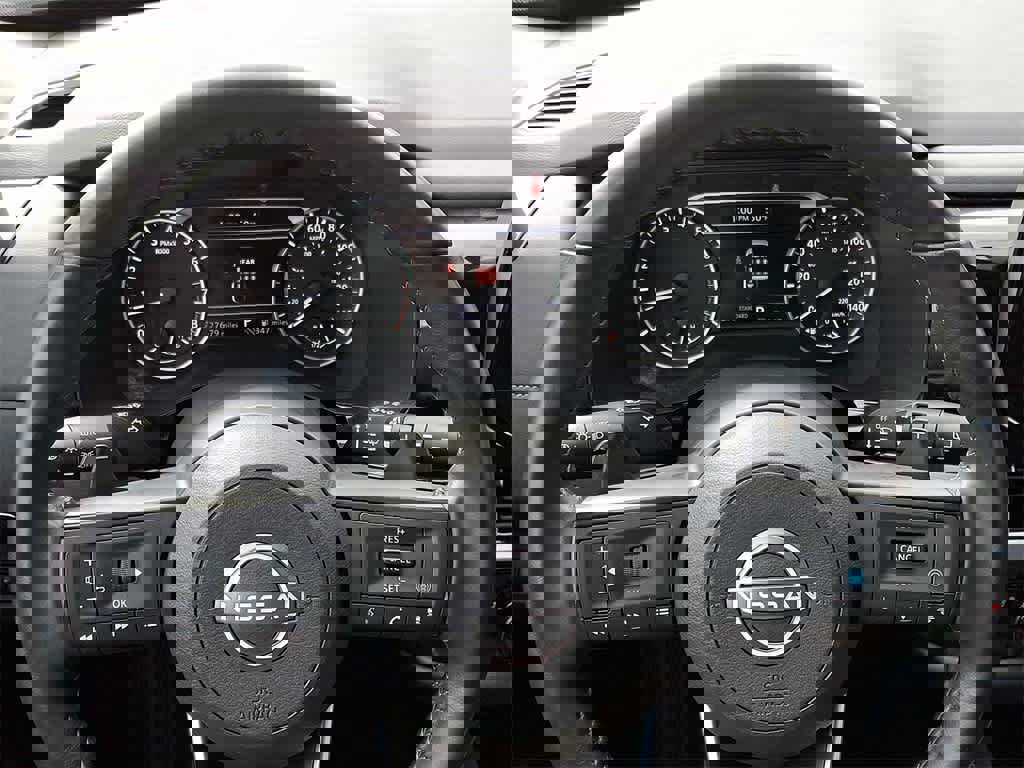 Used 2025 Nissan Pathfinder SV image 20