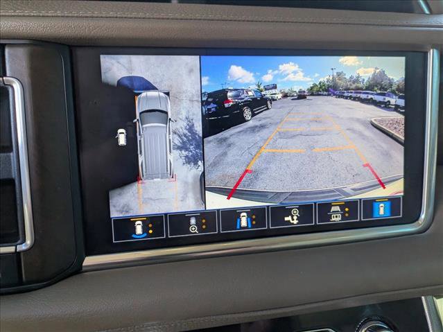 Used 2021 GMC Yukon Denali w/ Denali Premium Package image 13