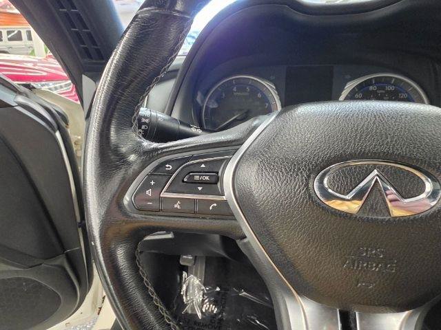 Used 2018 INFINITI Q60 3.0t Luxe w/ Sensory Package 3.0T Luxe AWD/4WD image 11