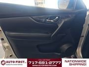 Used 2017 Nissan Rogue SV w/ SV Premium Package AWD/4WD image 7