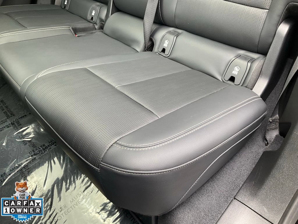 Used 2024 Cadillac Lyriq Sport RWD image 29